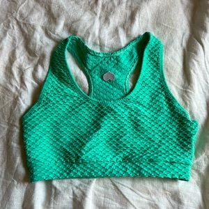 Croco Skin™ Scoop Top Vitamin Sea